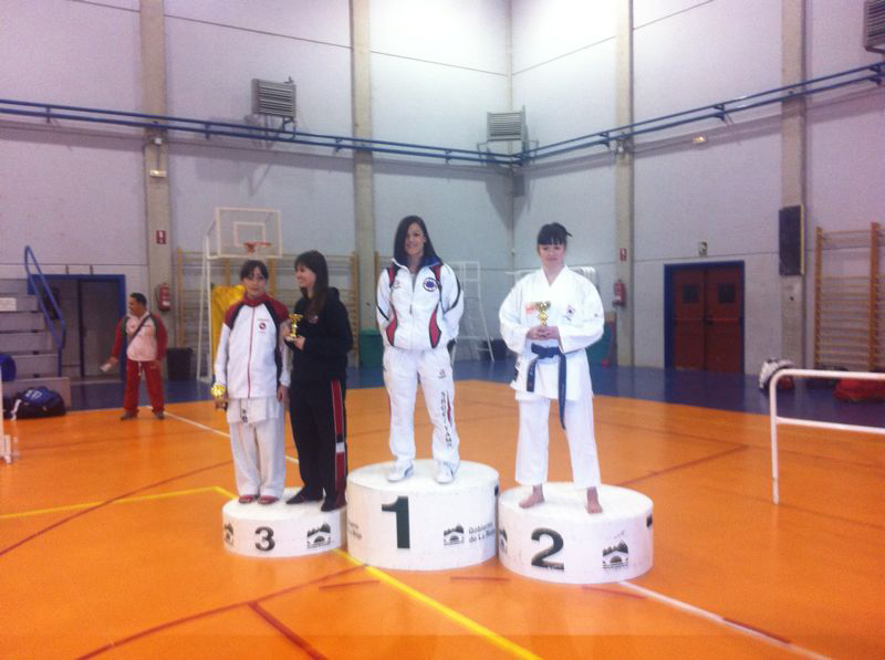 Karen Dom&iacute;nguez Subcampeona en Logro&ntilde;o